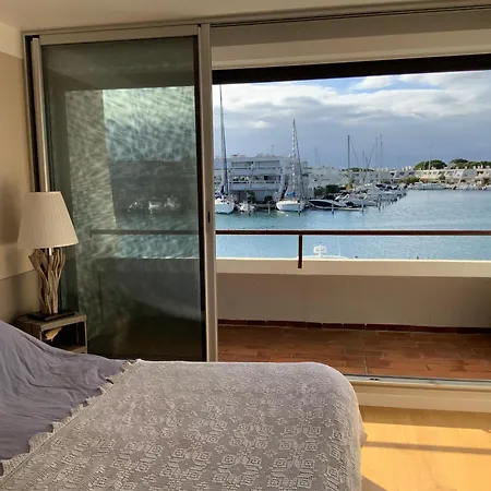 Apartment Marina Avec Son Bateau